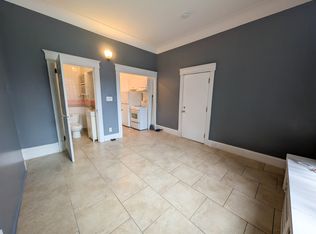 55 Wellington St S #2, Hamilton, ON L8N 2P9