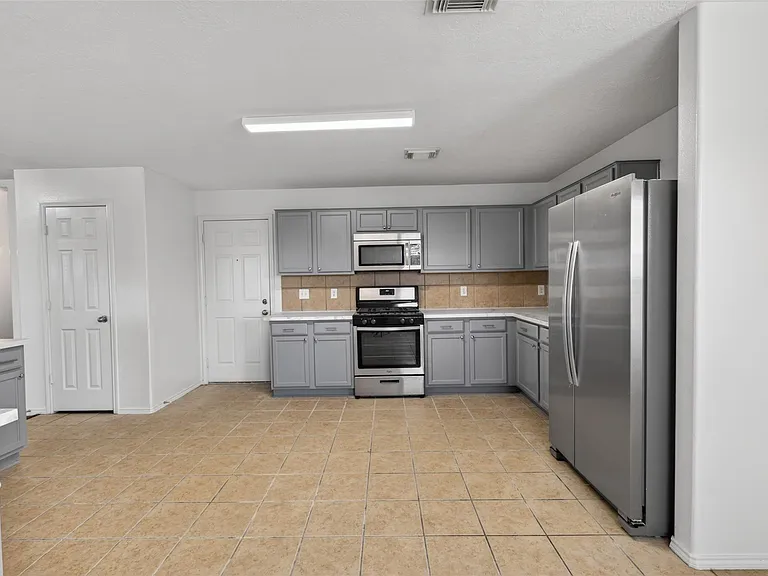 20506 Fairworth Place Ln — Photo 11