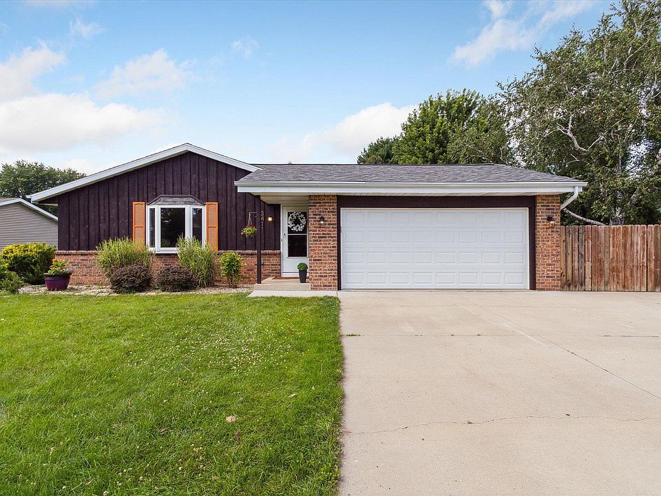 1st image of 3411 Palmer Dr