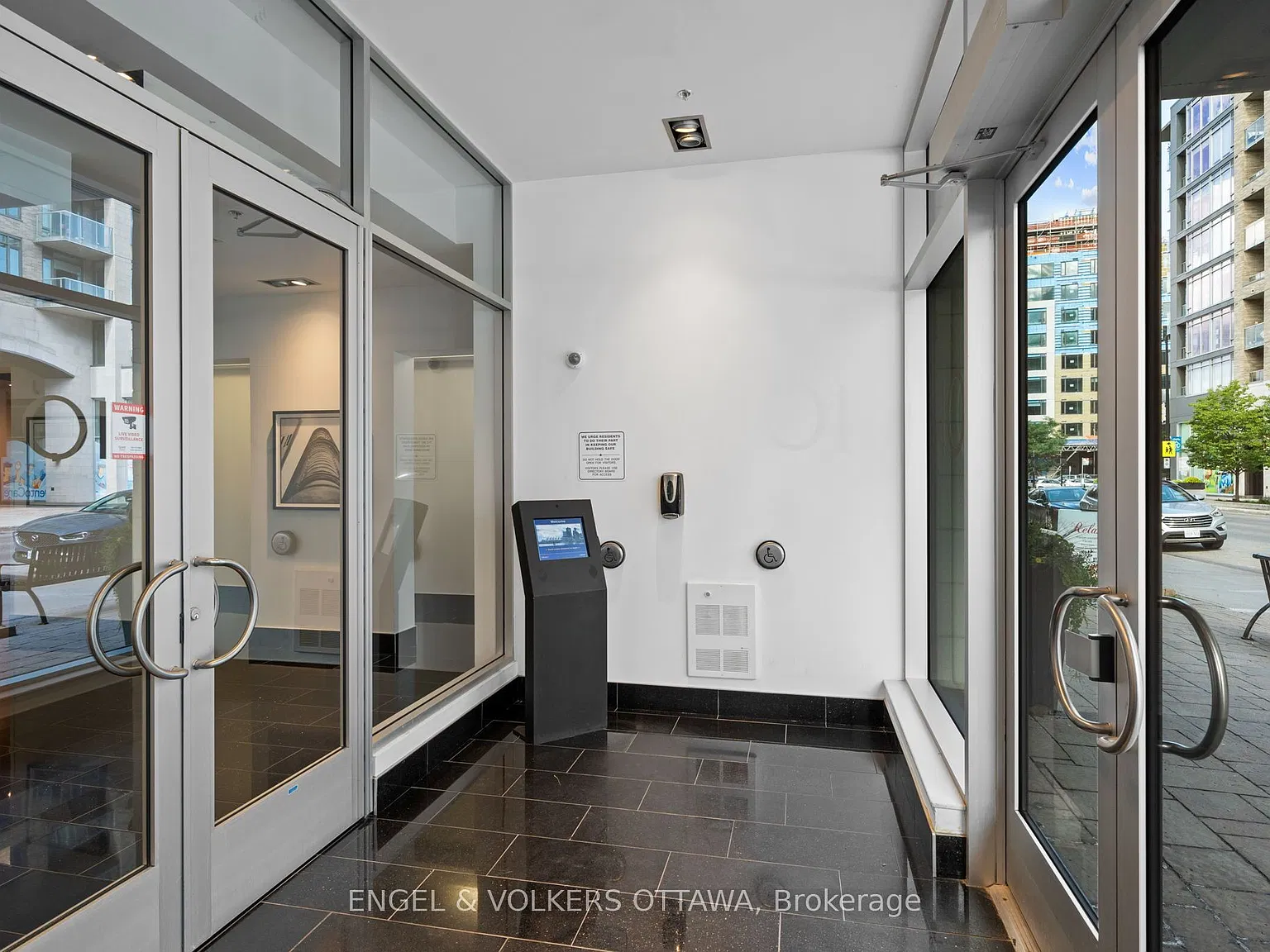 2 bed, $2,700 — Photo 2