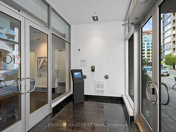 2nd image of 101 Richmond Rd #219