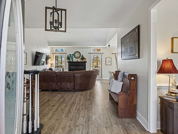 5th image of 846 Rands Way