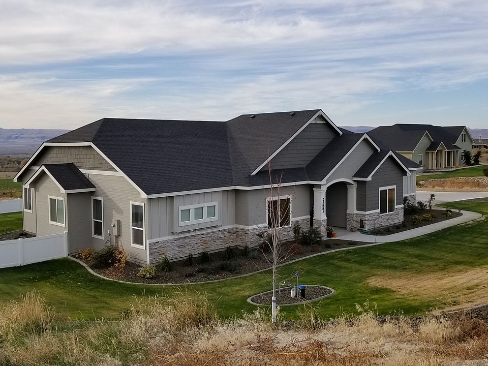 1st image of 8082 Stella Ct