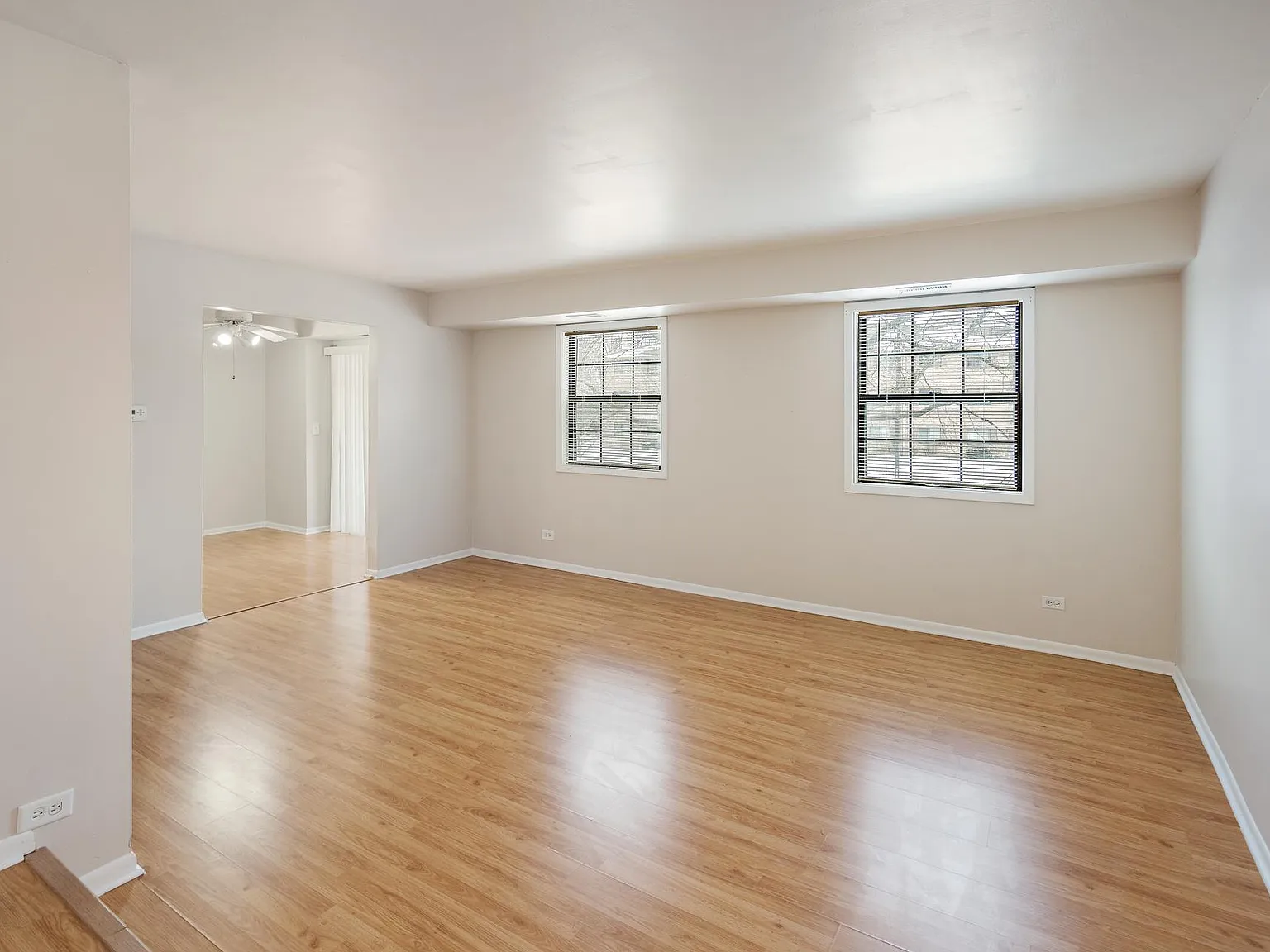 2 bed, 1192 sqft, $2,200 — Photo 2