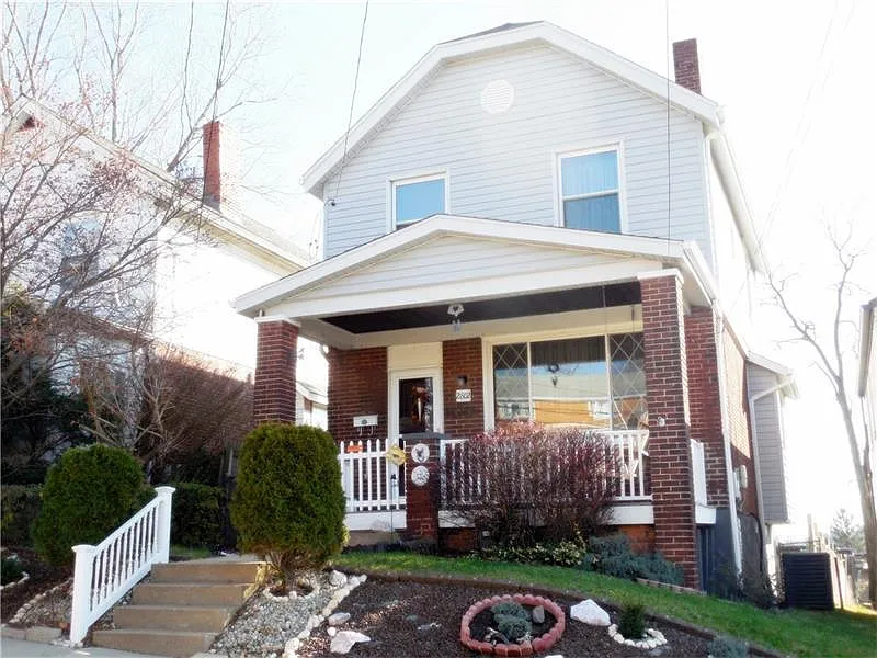 2802 Waterman Ave photo 1