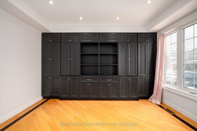 Toronto House for rent - 4 Bedrooms — photo 6