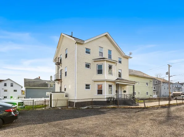 166 Mott St, Fall River, MA 02721