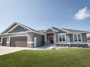 1816 W Thomas Cir, Brandon, SD 57005