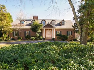 1414 Heathcliff Rd, High Point, NC 27262