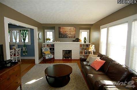 4th image of 1073 Rosalie Ave
