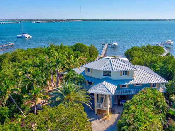 451 E Shore Dr, Summerland Key, FL 33042