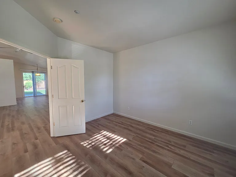 1646 Mallard St — Photo 8