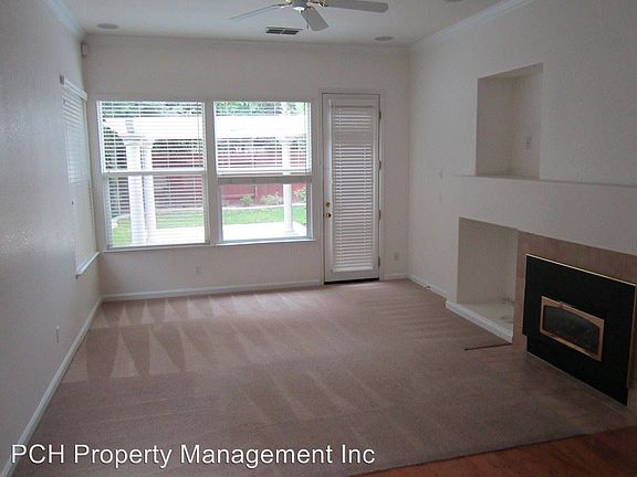 3rd image of 2625 Arbury Ct