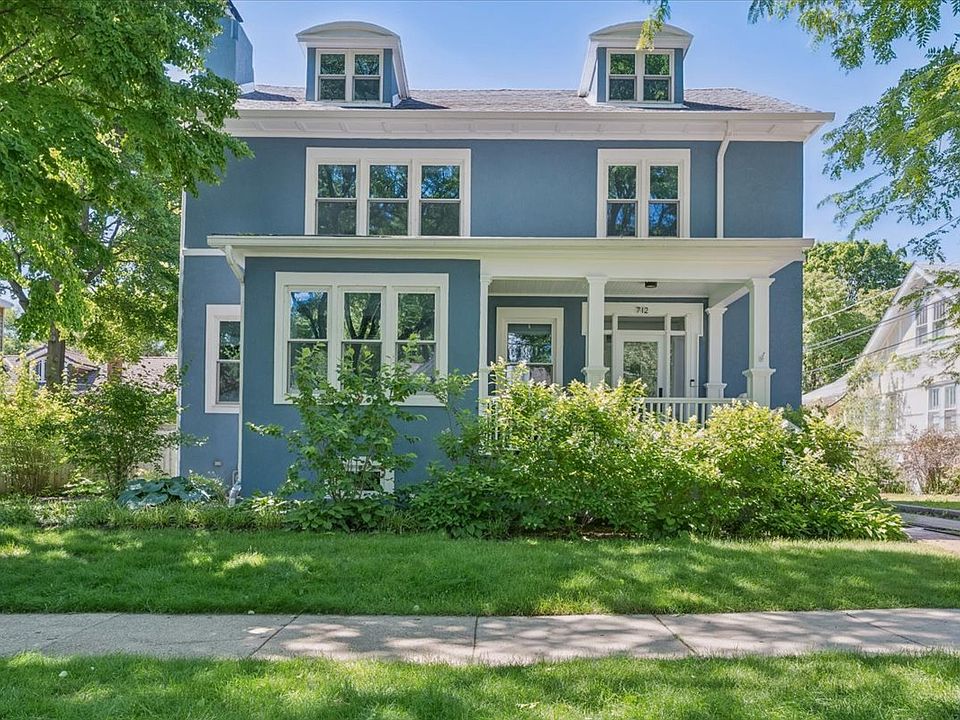 1st image of 712 Ingleside Pl