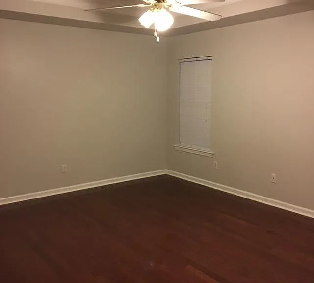 2300 Stoney Creek Dr — Photo 13