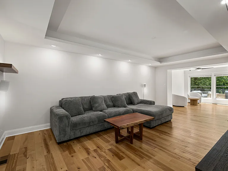 3717 Seven Mile Ln — Photo 6