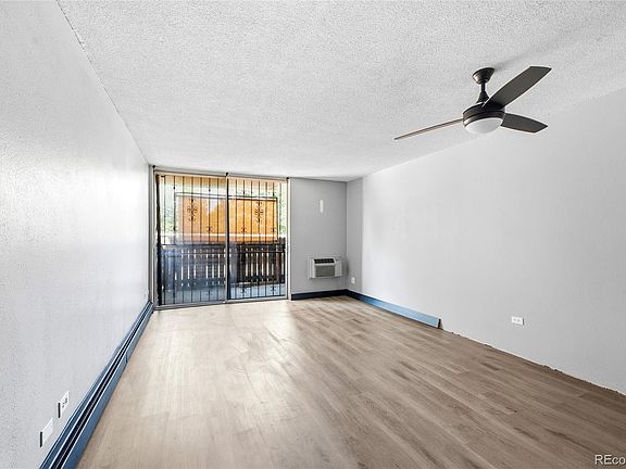 3rd image of 2231 S Vaughn Way #111B