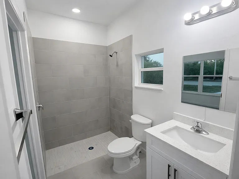 317 McArthur Blvd — Photo 6
