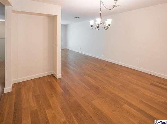 4th image of 1826 Bushnell Ave