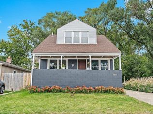 1019 E Muir Ave, Hazel Park, MI 48030