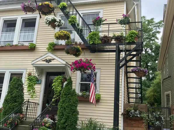 571 Potomac Ave #3, Buffalo, NY 14222