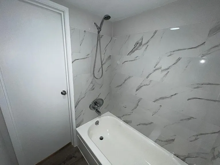 378 48th Ave N #118 — Photo 7