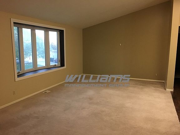 2nd image of 1215 Southwest Dr