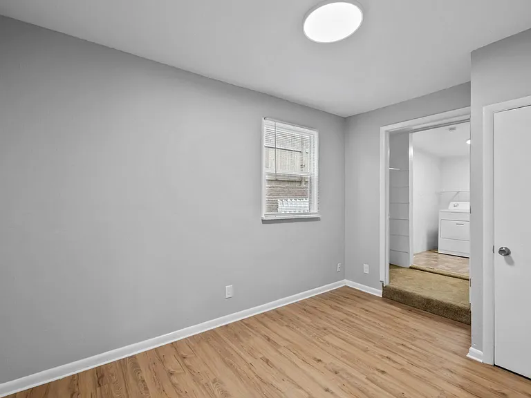 4570 1/2 W Center Ave — Photo 18