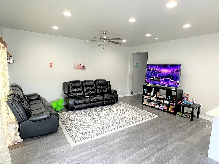 12508 S Shade Ln — Photo 3