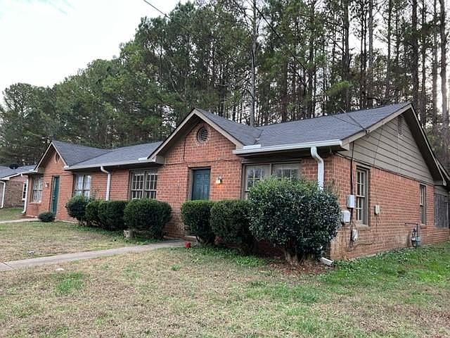 1st image of 390 Freeport Dr