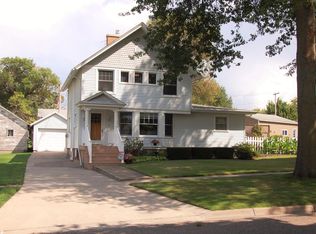 711 Clay St, Brooklyn, IA 52211