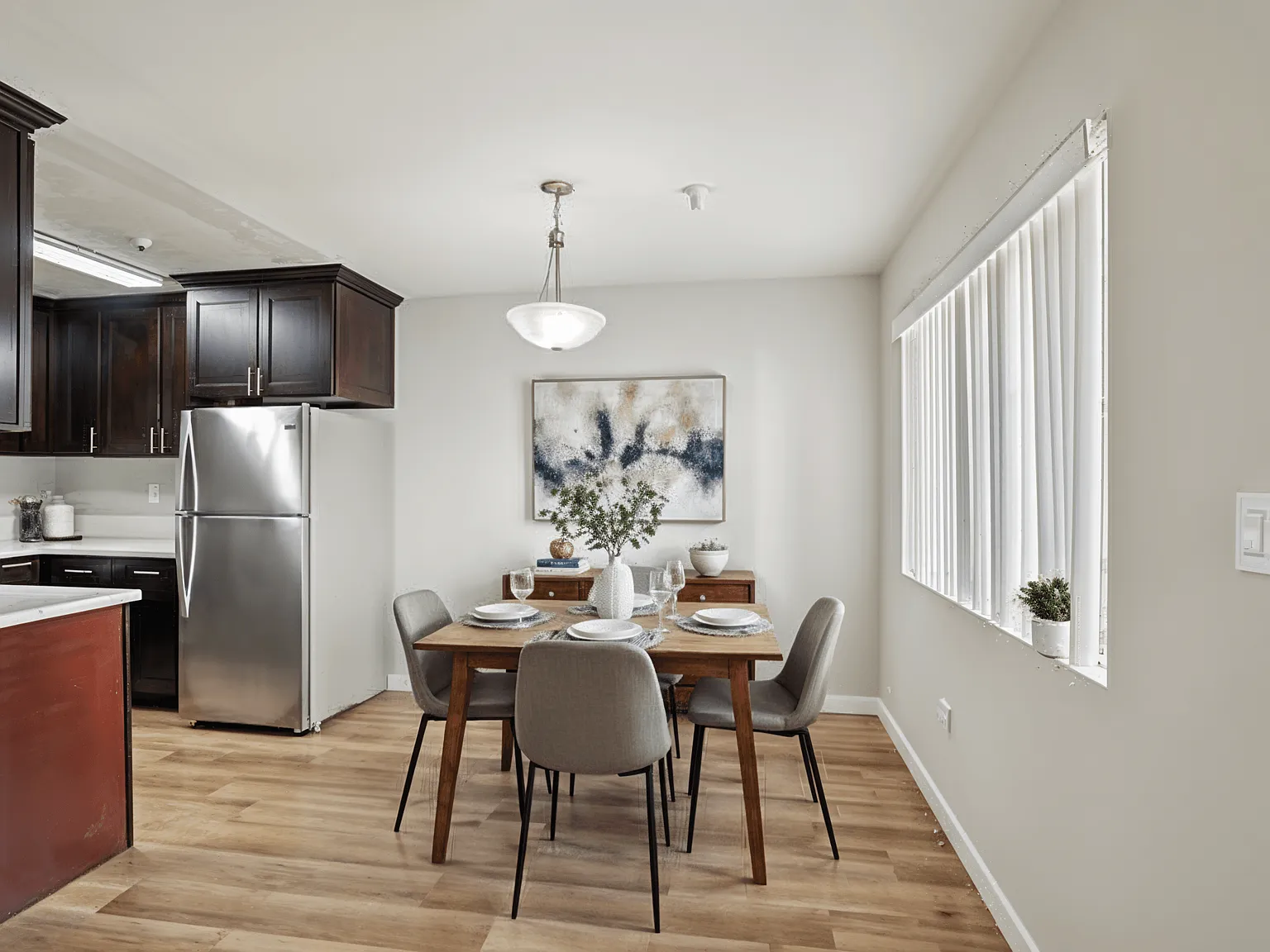 Chadron Apts — Photo 4