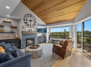 1970 Redtail Hawk Dr, Redmond, OR 97756