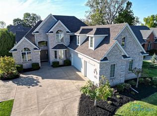 3030 Deep Water Ln, Maumee, OH 43537