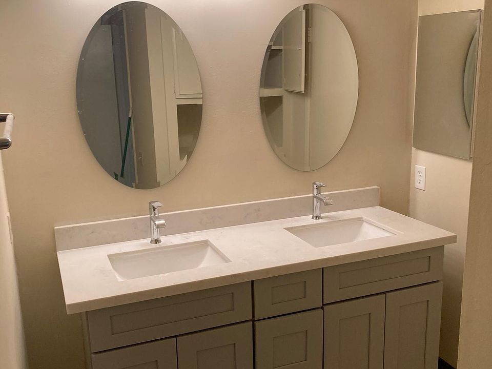 1st image of 445 S Los Robles Ave #103
