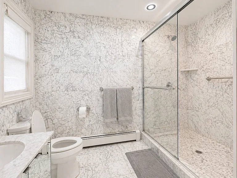 11 Twin Circle Dr — Photo 12