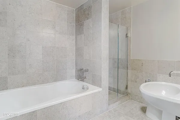 Sold by Citi Habitats | media 34