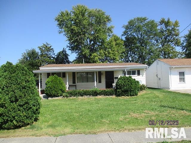 1st image of 2171 McMasters Ave