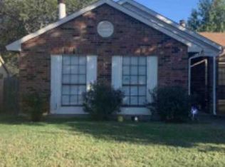 440 Dollins St, Cedar Hill, TX 75104