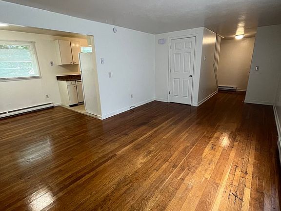 3rd image of 318 Willard Dr #3