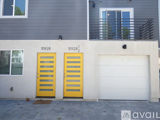 1st image of 10928 Hartsook St #1/2