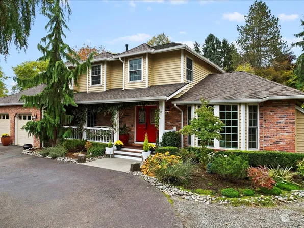 11000 151st Avenue NE, Redmond, WA 98052