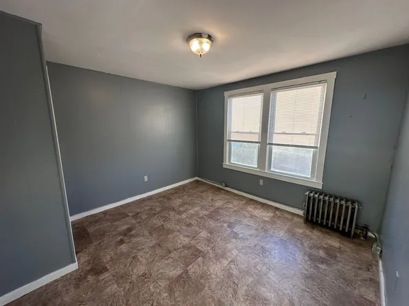 305 East Street, 305 East St Unit 11, Ludlow, MA 01056