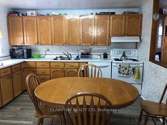 3rd image of 76 Croatia Ave
