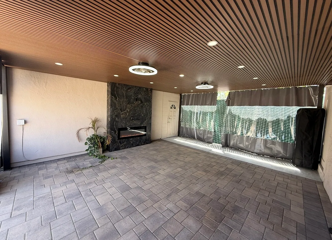 3 bed, 1450 sqft, $4,100 — Photo 3
