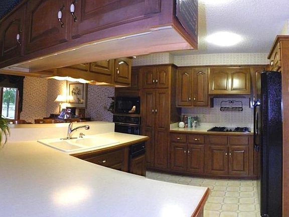 5th image of 7152 W County Road 450 S