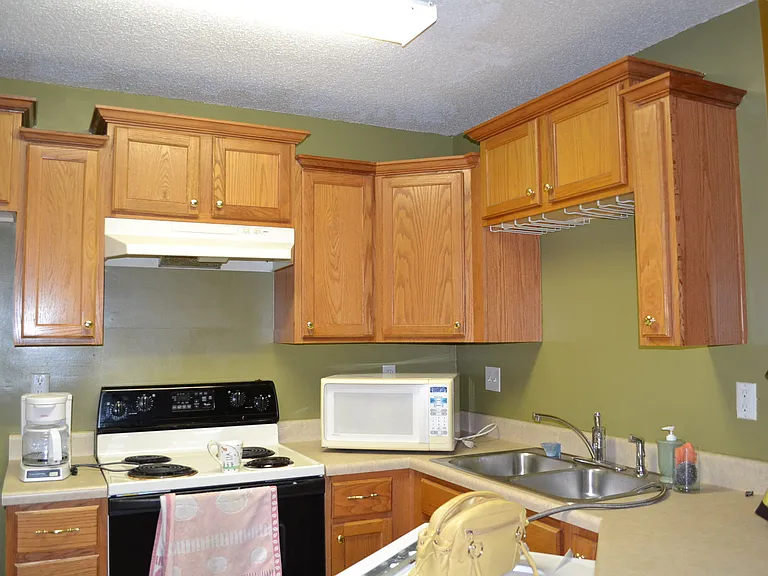 6442 Palace View Ln — Photo 7