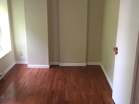 3rd image of 59 Philip St #2