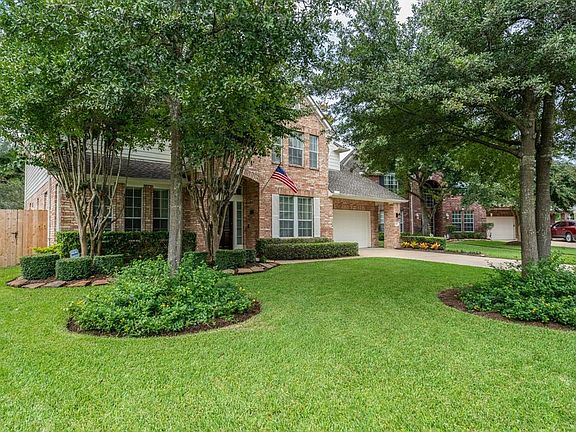 Mature trees and lush landscaping offers such great curb appeal.