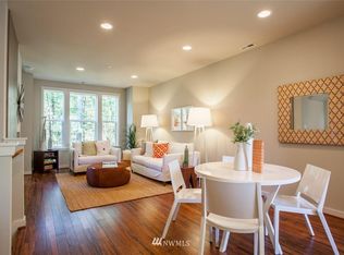 23000 NE 8th St UNIT A-2, Sammamish, WA 98074